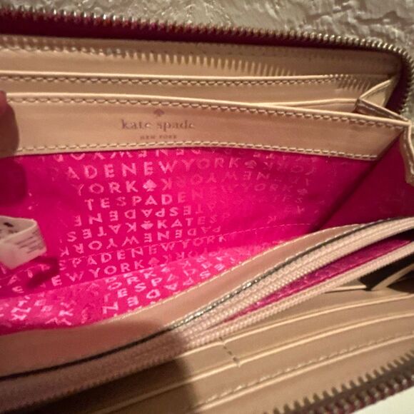 Kate Spade Zip Around Long Wristlet Wallet Red Leather Classic Everyday Casual - Picture 6 of 11